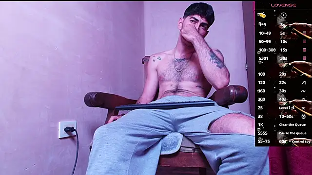 Thomass00 online show from October 2025 04:26:02 PM