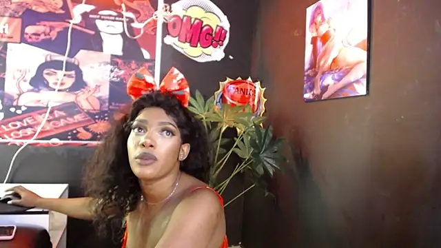 Snapshot of TIFFANYYSTAR chatting on December 2024 02:33:02 PM TIFFANYYSTAR online show from December 2024 02:33:02 PM