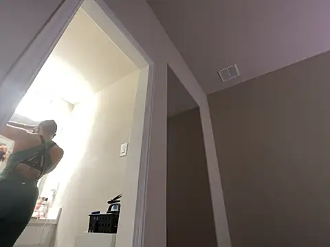 wynterheat online show from October 2025 08:29:02 PM