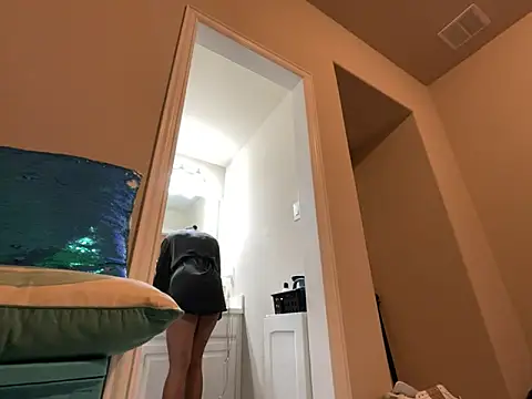 wynterheat online show from October 2025 07:53:02 AM