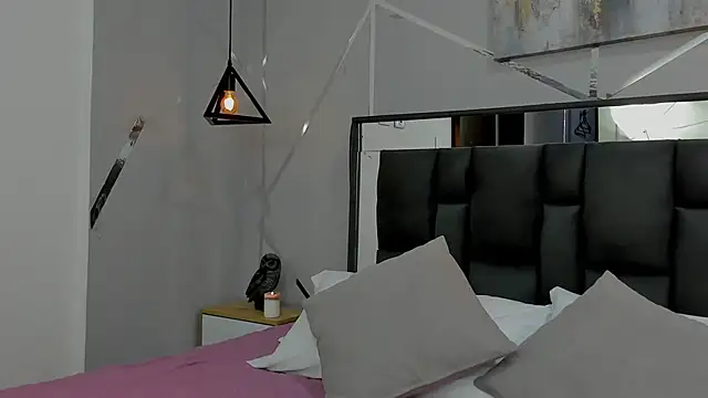 Ayla martinez online show from February 2025 01:46:02 AM