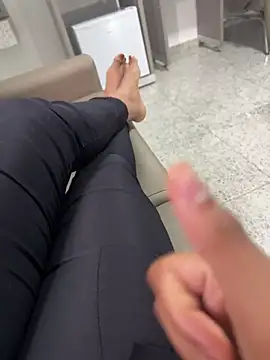 Palomasoouzaaak online show from February 2026 11:02:01 AM