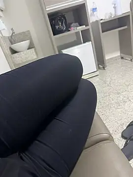 Palomasoouzaaak online show from February 2026 11:19:02 PM