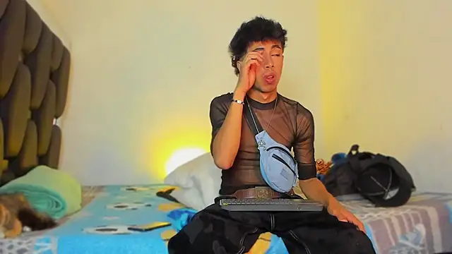 RyanRizzo online show from November 2025 08:24:01 AM