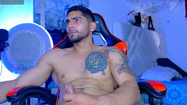 Snapshot of Rich_boy01 chatting on November 2025 03:35:01 PM Rich boy01 online show from November 2025 03:35:01 PM