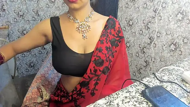 Snapshot of aarjulove chatting on February 2025 05:15:02 PM aarjulove online show from February 2025 05:15:02 PM