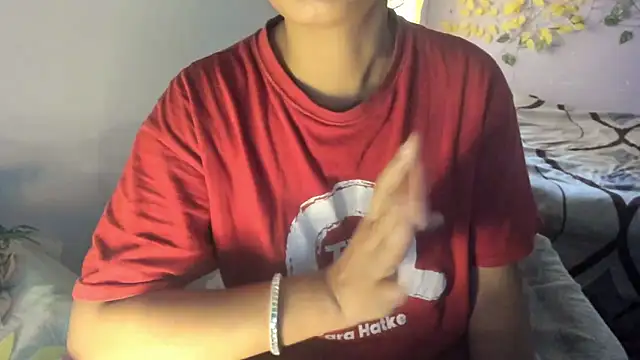 Snapshot of aarjulove chatting on June 2026 04:25:01 AM aarjulove online show from June 2026 04:25:01 AM