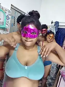 Snapshot of Ohh_beb chatting on December 2024 07:04:02 PM Ohh beb online show from December 2024 07:04:02 PM