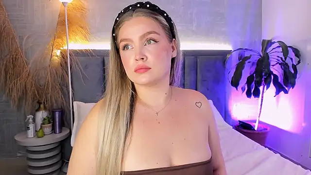 Snapshot of GaiaBaker chatting on March 2026 03:40:01 PM GaiaBaker online show from March 2026 03:40:01 PM