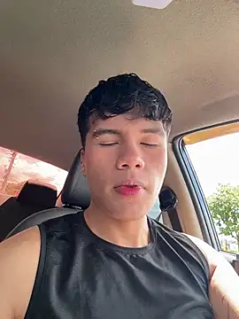 Logan smith1 online show from December 2025 06:06:01 PM