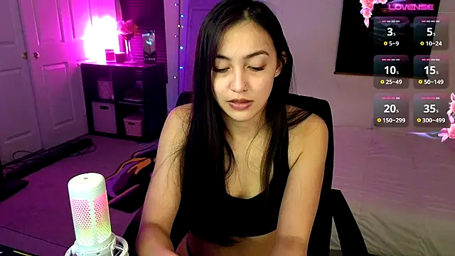 Snapshot of JasmineWinters chatting on March 2025 05:11:02 AM JasmineWinters online show from March 2025 05:11:02 AM