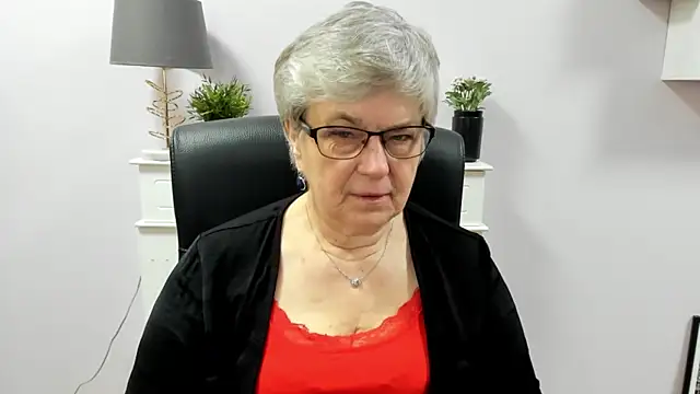 IrisDream online show from April 2026 06:05:01 AM