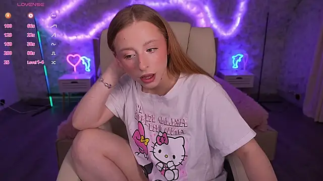 SilverrMoon online show from February 2025 08:25:01 PM