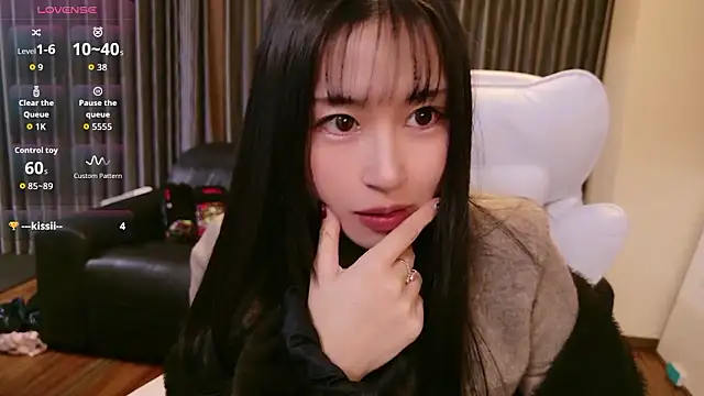 Snapshot of -satomi-jp chatting on November 2025 01:56:02 PM -satomi-jp online show from November 2025 01:56:02 PM