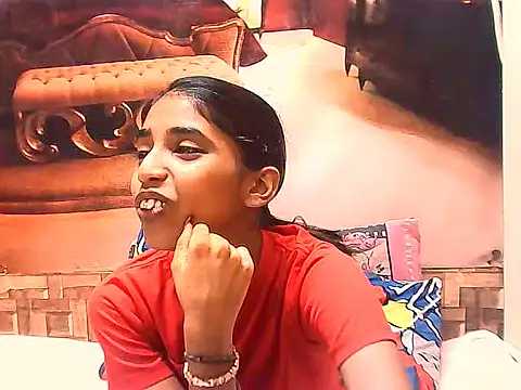 Snapshot of IndianSexySlender chatting on October 2025 05:28:01 AM IndianSexySlender online show from October 2025 05:28:01 AM