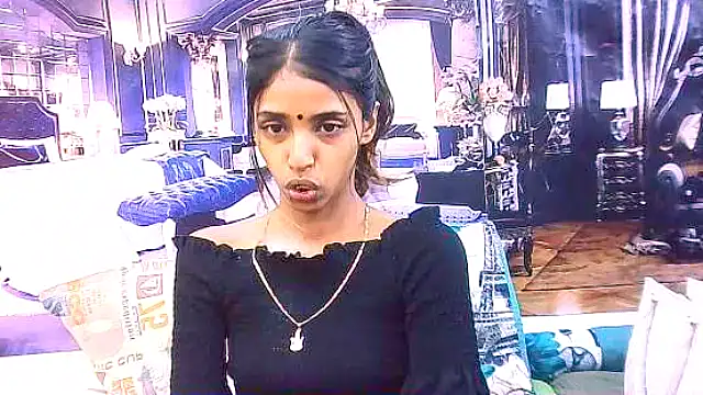 Snapshot of IndianSexySlender chatting on November 2025 05:20:02 AM IndianSexySlender online show from November 2025 05:20:02 AM