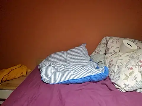 Snapshot of Josephine_LIVE chatting on October 2025 07:25:01 PM Josephine LIVE online show from October 2025 07:25:01 PM