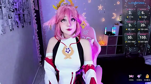 Aki  Ra online show from February 2025 08:39:01 PM