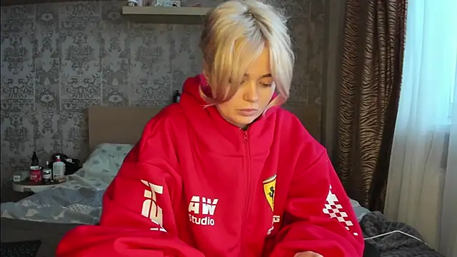 purebeautie13 online show from February 2026 01:15:01 PM