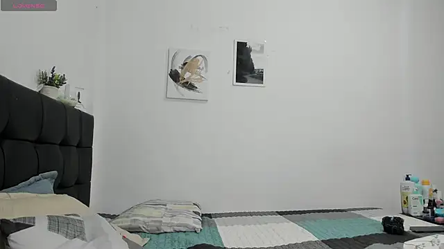 RoddyRich11 online show from January 2025 10:19:01 PM