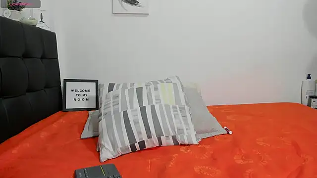 RoddyRich11 online show from March 2025 02:12:02 PM