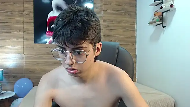 jhoellx online show from October 2025 07:58:02 PM