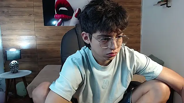 jhoellx online show from October 2025 09:00:02 PM