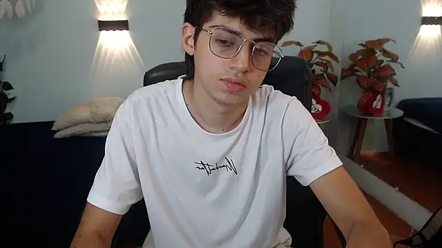 jhoellx online show from October 2025 08:11:02 PM