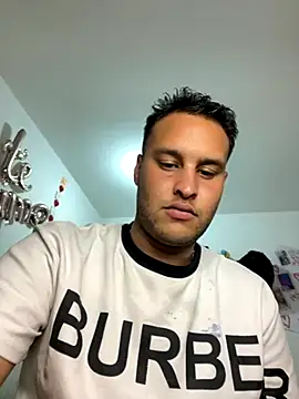 Cristian 099 online show from November 2025 07:52:02 PM