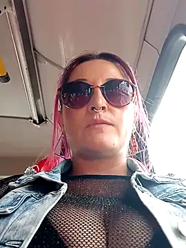 sophie banger online show from June 2026 06:11:01 PM
