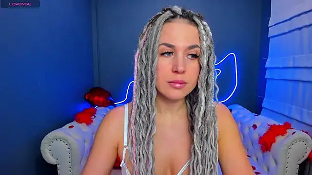 Snapshot of rock_n_roxy chatting on February 2026 01:35:02 AM rock n roxy online show from February 2026 01:35:02 AM