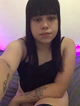 Karolsinhapriv online show from January 2025 03:44:01 AM