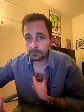 Snapshot of defbond420 chatting on October 2025 10:59:02 PM defbond420 online show from October 2025 10:59:02 PM