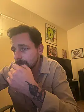 Snapshot of defbond420 chatting on November 2025 11:04:02 PM defbond420 online show from November 2025 11:04:02 PM