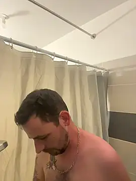 Snapshot of defbond420 chatting on December 2025 12:43:02 PM defbond420 online show from December 2025 12:43:02 PM