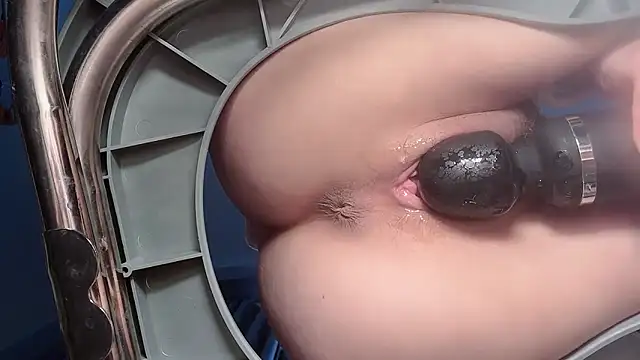 Snapshot of Krismil3 chatting on November 2025 11:54:02 PM Krismil3 online show from November 2025 11:54:02 PM