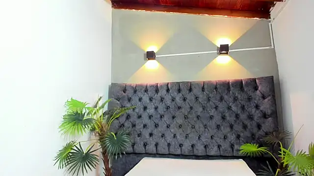 jhonjairo85  online show from January 2026 12:13:02 AM