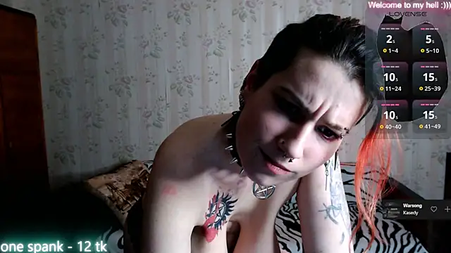 Snapshot of Miya_Wey_ chatting on February 2025 08:41:01 PM Miya Wey online show from February 2025 08:41:01 PM