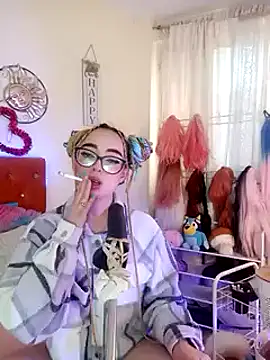 Yennastone online show from December 2024 08:03:02 PM