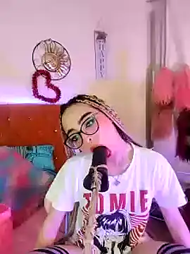 Yennastone online show from January 2025 02:57:01 AM