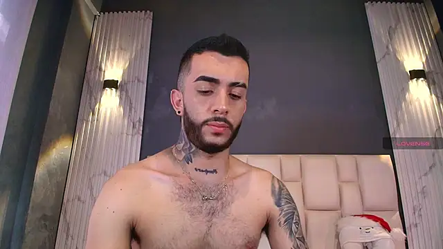 Marcelo ruiz  online show from December 2025 06:57:02 PM