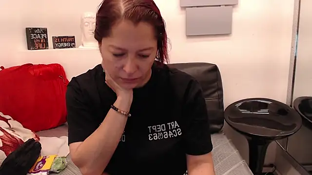 eva twiss online show from June 2026 12:16:02 PM