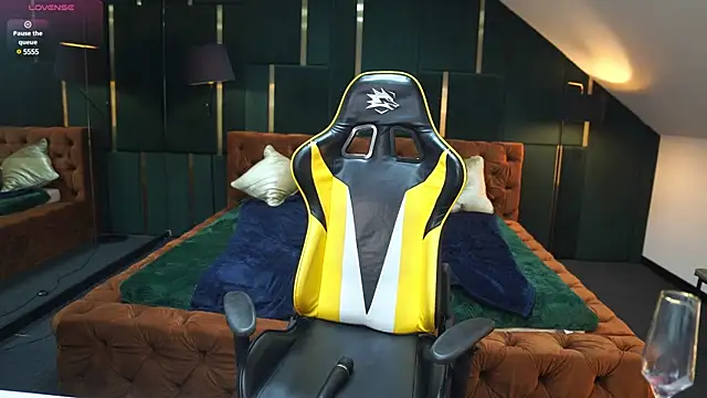 Alisa054 online show from December 2024 08:28:02 PM