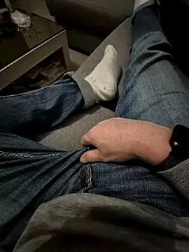 Snapshot of Bretoncool chatting on February 2025 05:02:02 AM Bretoncool online show from February 2025 05:02:02 AM