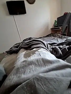 Snapshot of Bretoncool chatting on February 2025 02:43:02 PM Bretoncool online show from February 2025 02:43:02 PM