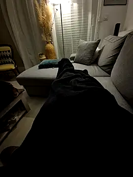 Snapshot of Bretoncool chatting on March 2025 07:59:02 PM Bretoncool online show from March 2025 07:59:02 PM