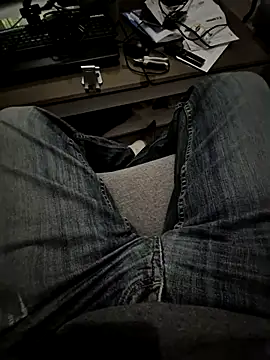 Snapshot of Bretoncool chatting on March 2025 05:14:02 AM Bretoncool online show from March 2025 05:14:02 AM