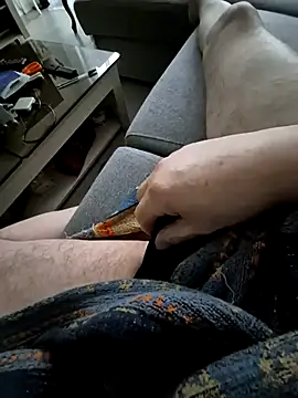 Snapshot of Bretoncool chatting on March 2025 02:12:01 PM Bretoncool online show from March 2025 02:12:01 PM