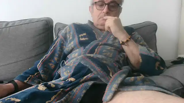 Snapshot of Bretoncool chatting on September 2025 10:19:01 AM Bretoncool online show from September 2025 10:19:01 AM