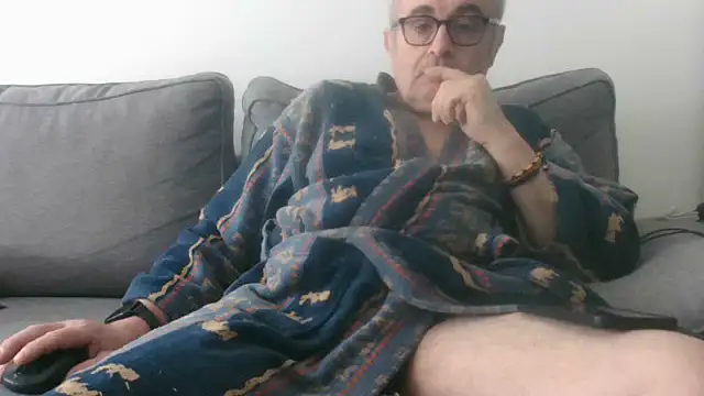 Snapshot of Bretoncool chatting on November 2025 10:28:01 AM Bretoncool online show from November 2025 10:28:01 AM